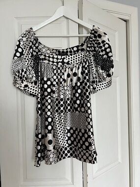 Spense Black and White Polka Dot Puff-Sleeve Tunic
